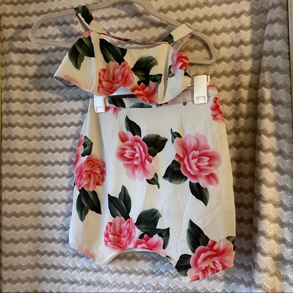 Floral Two Piece Set - Picture 7 of 11